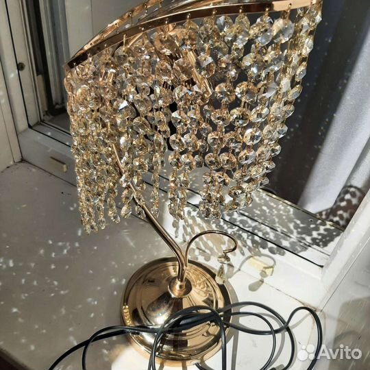 Лампа настольная