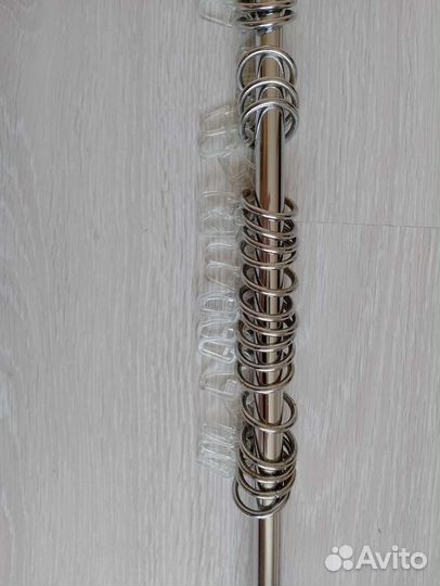 Два металлических хромированных карниза