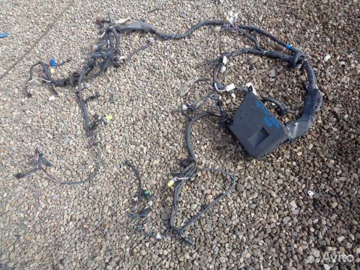 Блок предохранителей Toyota Corolla Fielder ZRE144