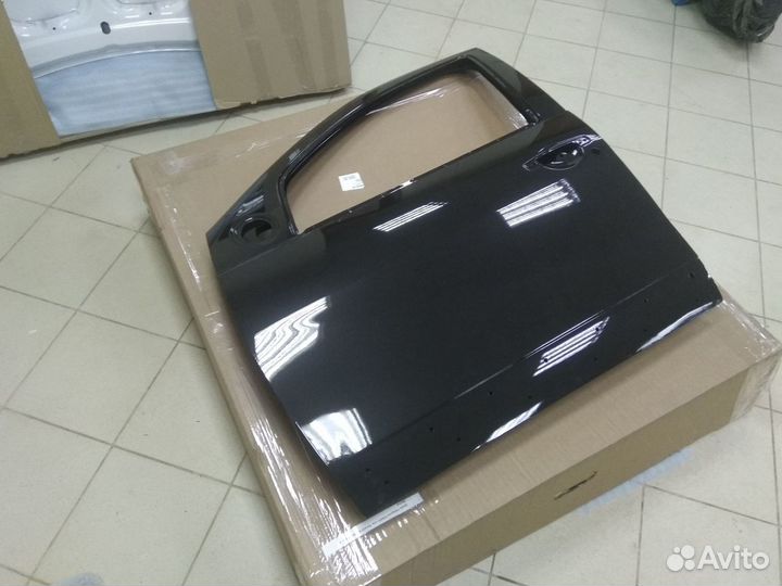 Дверь передняя Renault Sandero 1 в цвет