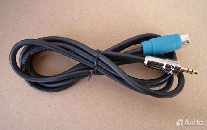 Кабель AUX KCE-236B для ауди устройств Alpine