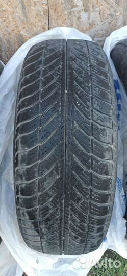 Goodyear UltraGrip 8 Performance 205/60 R16 92H