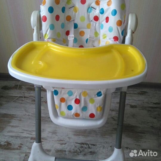 В аренду. Стульчик для кормления микки