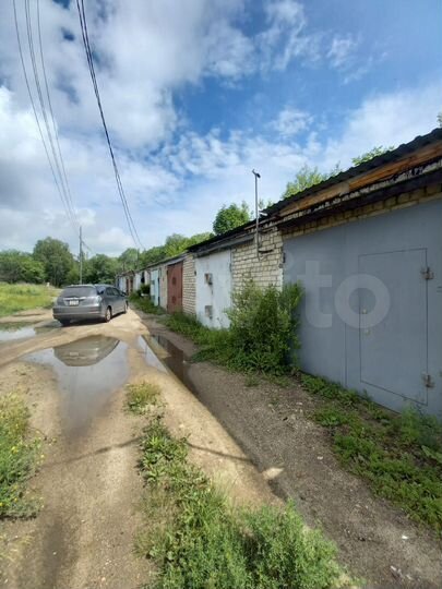 Гараж, > 30 м²