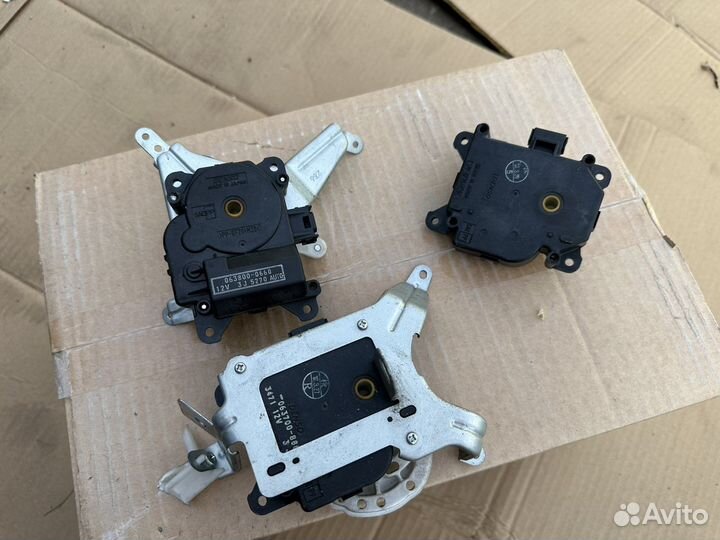 Сервопривод печки Toyota Land Cruiser Prado 120