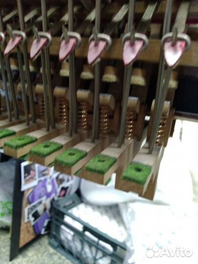 Пружинки и штифты для пианино и роялей