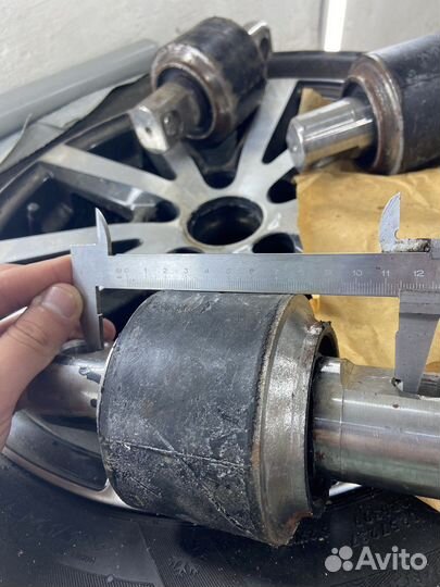 Резино-металический шарнир