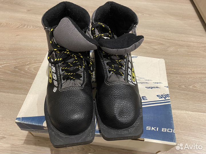 Лыжные ботинки cross 36 размер