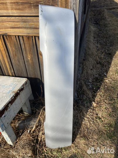 Накладка двери багажника Toyota Funcargo