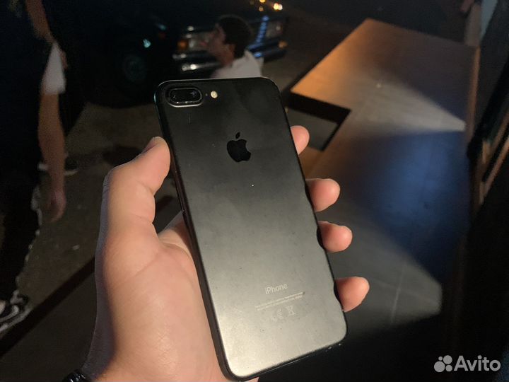 Телефон iPhone