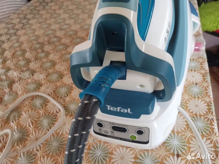 Утюг с парогенератором tefal