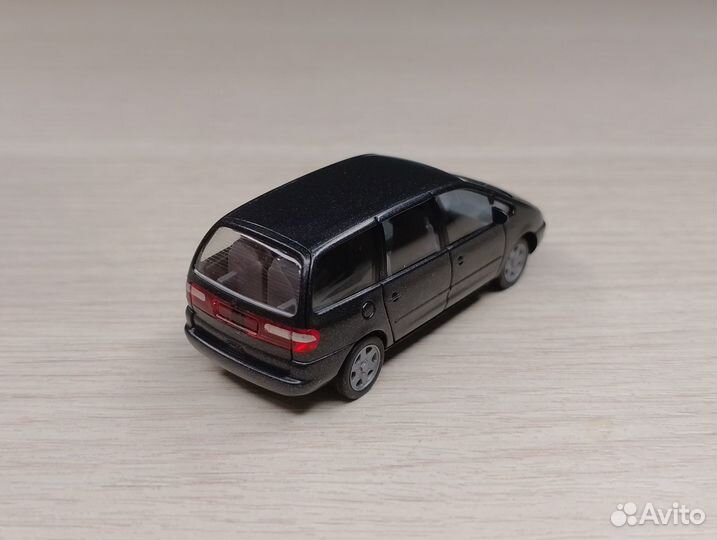 A31.1) Ford Galaxy I (1995-2006) чёрный