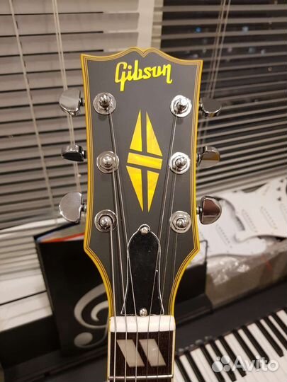 Gibson ES-335 matte with Bigsby