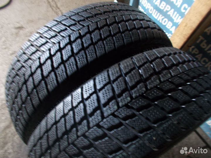 Roadstone Winguard SUV 235/60 R17