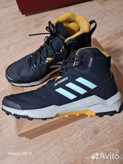 Зимние ботинки Adidas Terrex 44.5