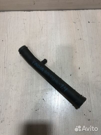 Трубка системы охлаждения Skoda Fabia 2