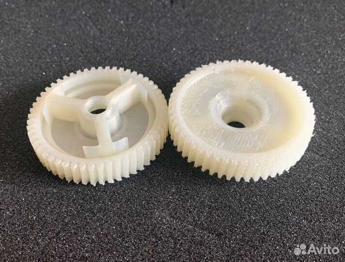 Шестерня стеклоподъемника Mazda