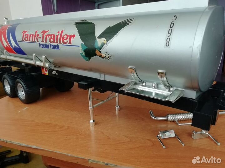 Тягач фредлайнер