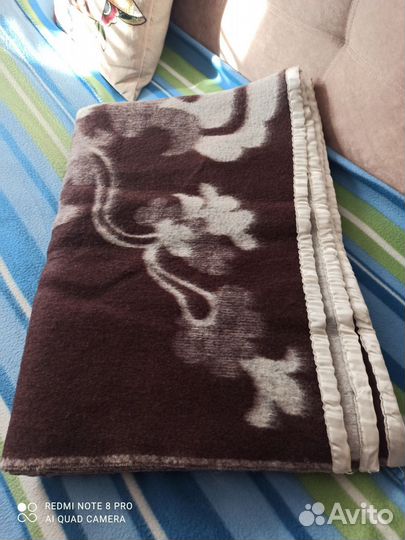 Одеяло новое из верблюжьей шерсти