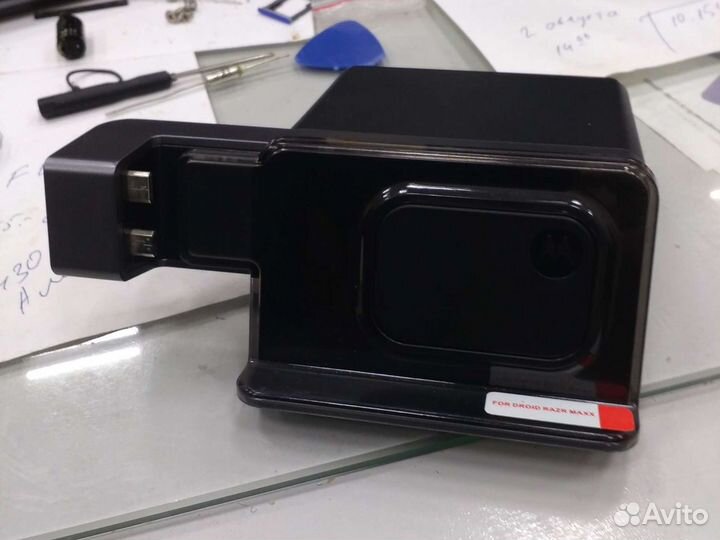 Дос станция motorola droid razr max
