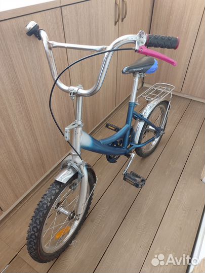 Детский велосипед 16