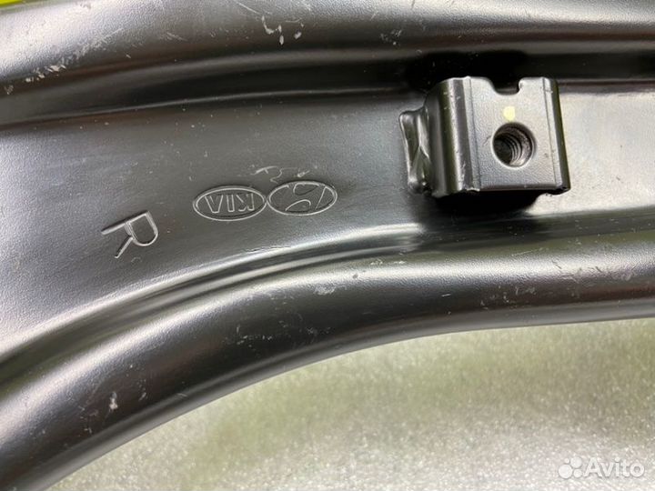 Рычаг задний правый Kia Sorento 2 XM D4HB 2.2 2018