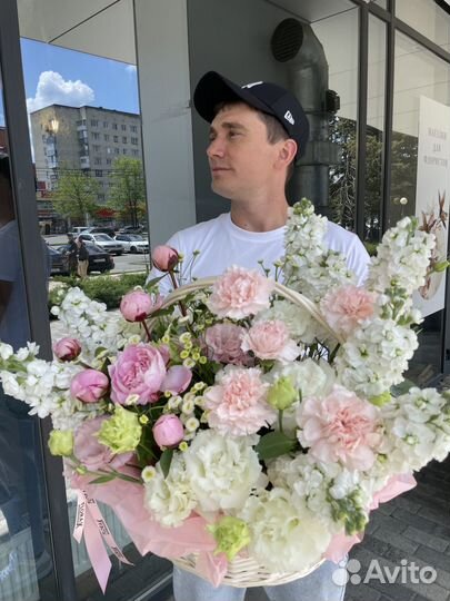 Корзина цветов. Бесплатная доставка цветы