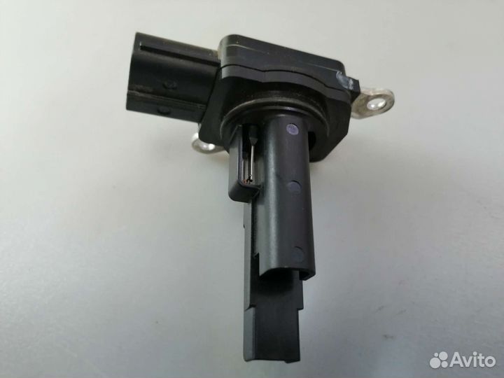 Датчик расхода воздуха Toyota Rav 4