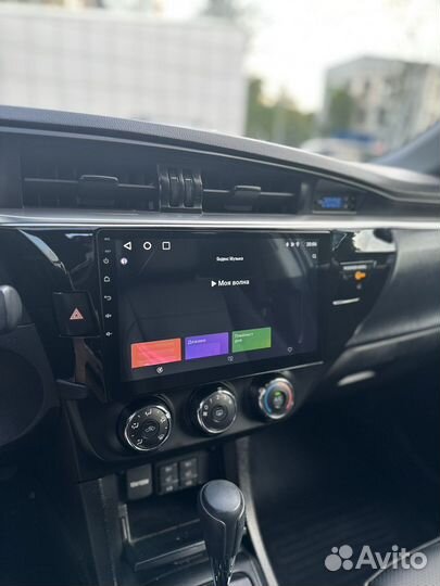 Рамка для магнитолы на Toyota Corolla 2014-2016