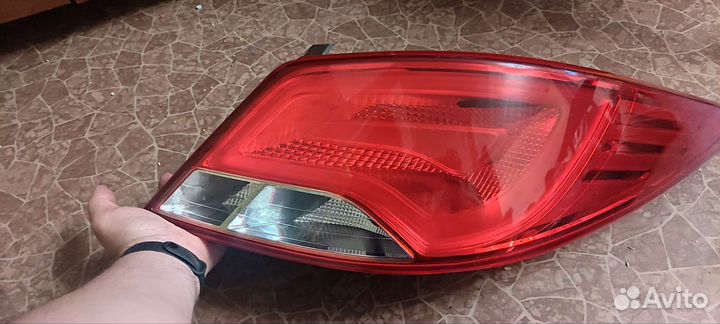 Фонарь задний правый Хёндай Солярис 92401-4R600