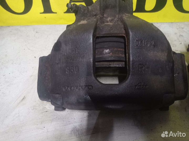 Суппорт тормозной передний Volvo xc70