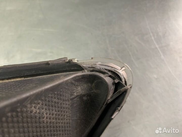 Фара противотуманная передняя правая Genesis G70