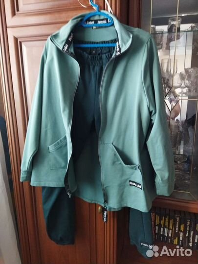 Костюм спортивный