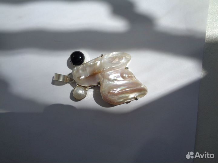 Подвеска из огромной натуральной жемчужины № 1