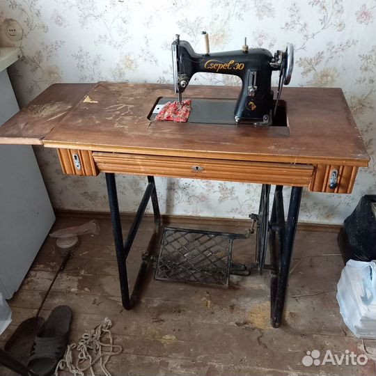 Швейная машинка Чепель 30