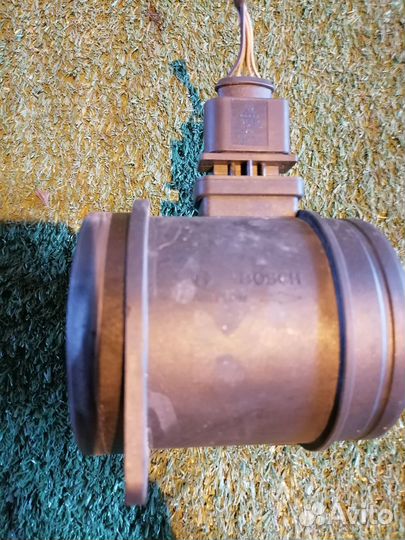 Датчик расхода воздуха 0280218175 Volkswagen Passa