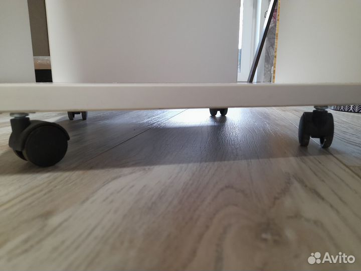 Тумба прикроватная