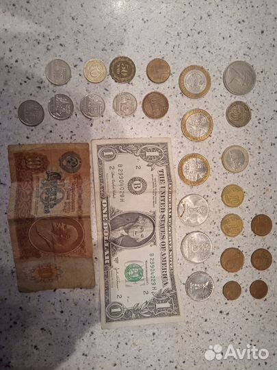 Значок,монеты