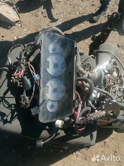 Щиток приборов с проводкоф