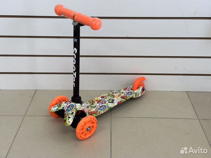 Самокат трехколесный Mini новый