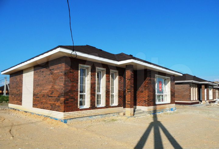 Коттедж 100 м² на участке 8 сот.