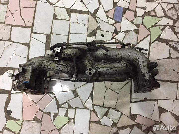 Коллектор впускной Subaru Legacy 2.0 бензин