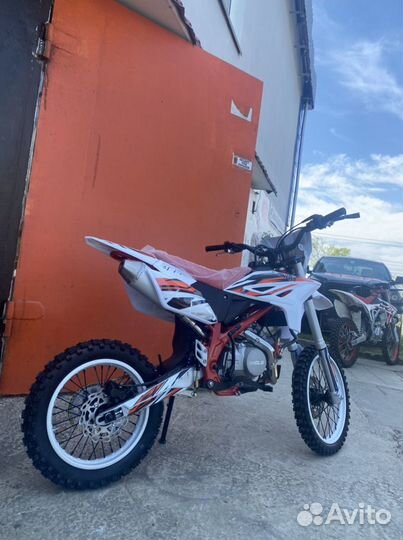 Пит байк motoland 125 e