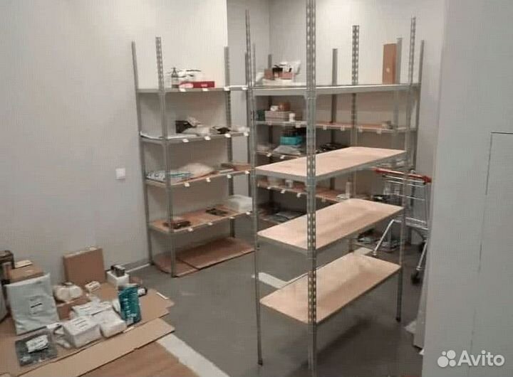 Стеллаж с фанерным настилом в офис