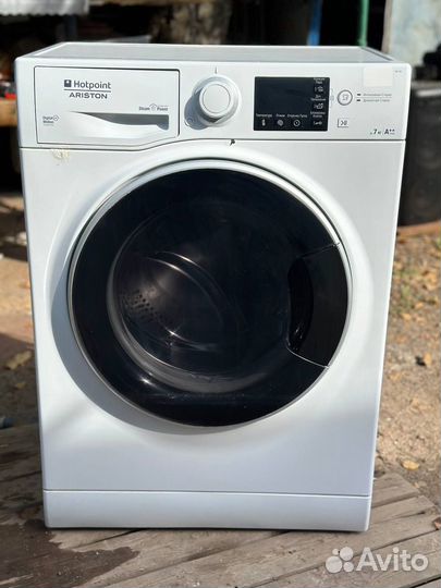 Стиральная машинка Hotpoint Ariston