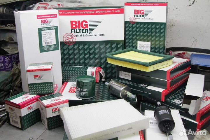 Фильтр воздушный toyota Prius 1.8i 09- lexus NX 14