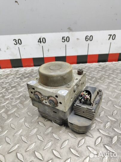 Блок ABS Toyota iQ