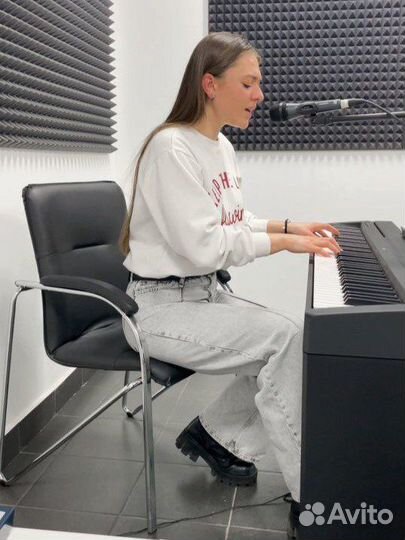 Преподаватель по вокалу