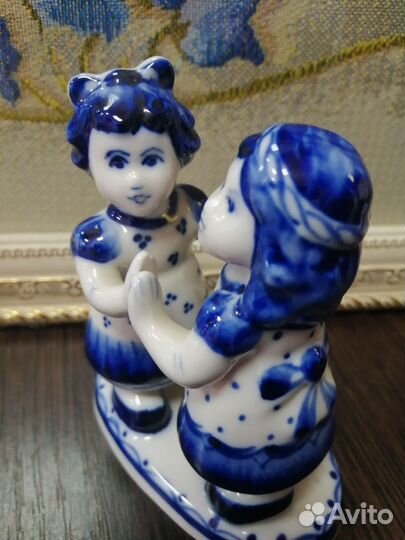 Фигурка гжель
