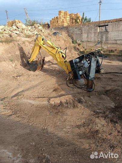 Экскаваторная установка на мини погрузчик unc 060